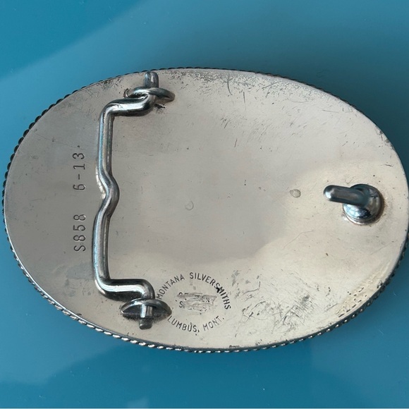 Montana Silversmiths Silver Belt Buckle - Picture 2 of 11